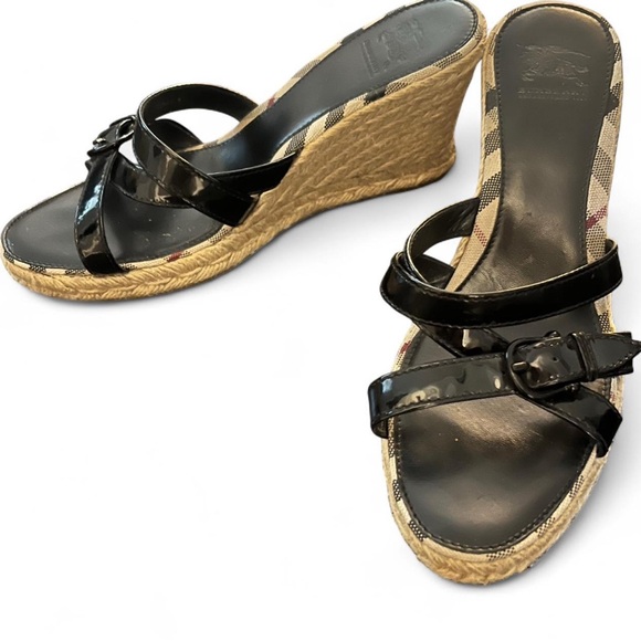 Burberry Black Wedge Shoes Elegant Design - Picture 1 of 7